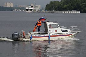 Безопасность и комфорт: московские спасатели рекомендуют выбирать проверенные пляжи столицы